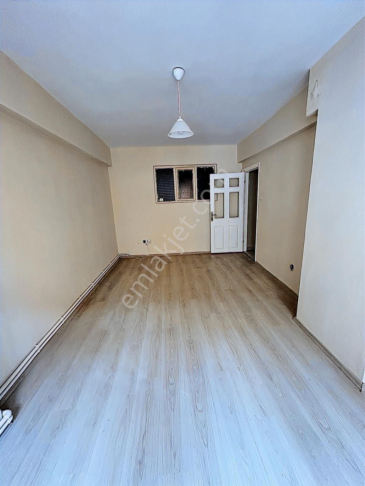 Şirinevlerde Metro - Metrobüs Dibinde 2+1 Temiz Kullanışlı Daire - Görsel 3