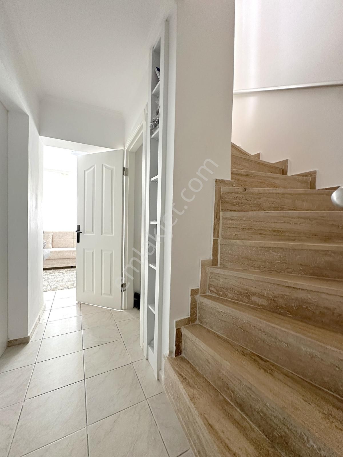 Adabükü Kumsal Plajlı Sitede12 Ay Yaşama Uygun Eşyalı Villa - Görsel 10