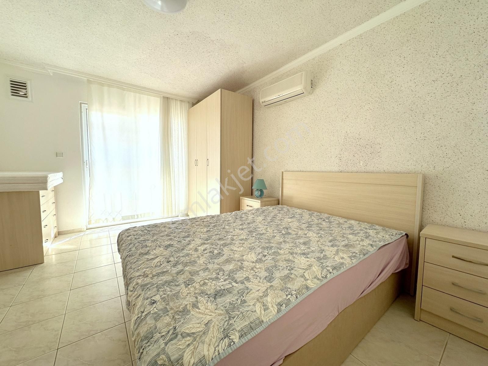 Adabükü Kumsal Plajlı Sitede12 Ay Yaşama Uygun Eşyalı Villa - Görsel 2