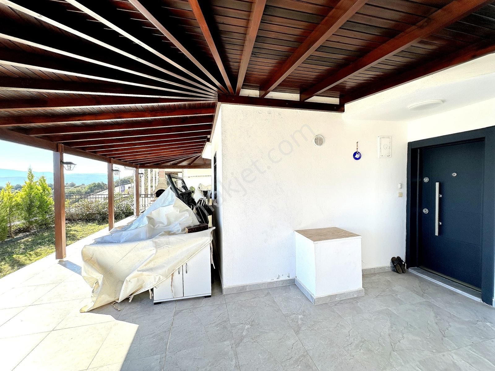 Adabükü Kumsal Plajlı Sitede12 Ay Yaşama Uygun Eşyalı Villa - Görsel 23