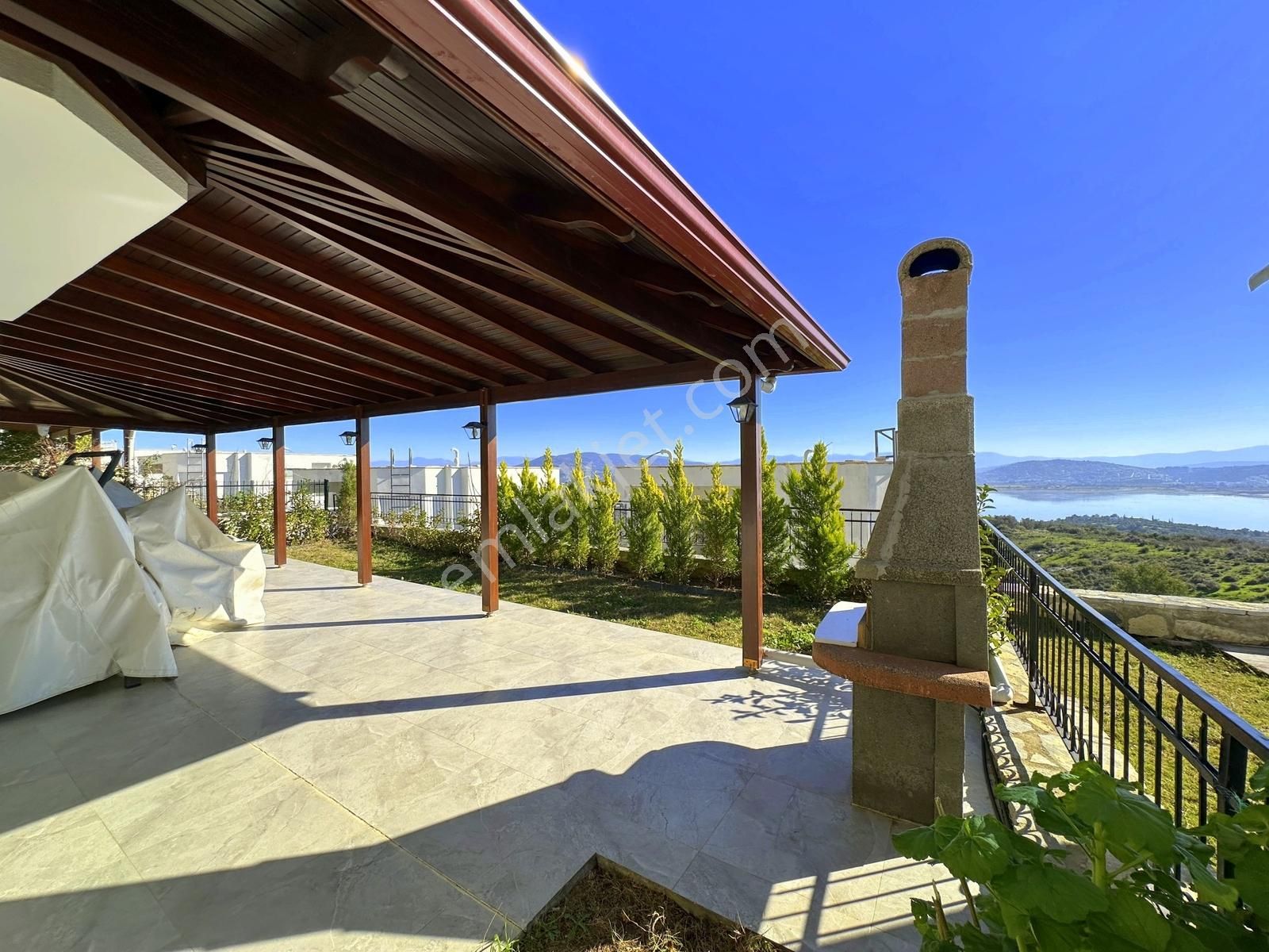 Adabükü Kumsal Plajlı Sitede12 Ay Yaşama Uygun Eşyalı Villa - Görsel 11