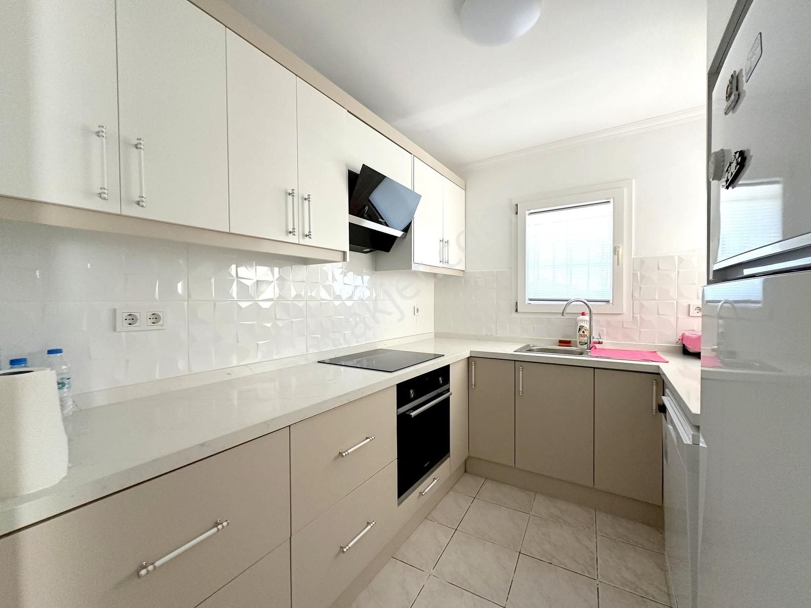 Adabükü Kumsal Plajlı Sitede12 Ay Yaşama Uygun Eşyalı Villa - Görsel 14