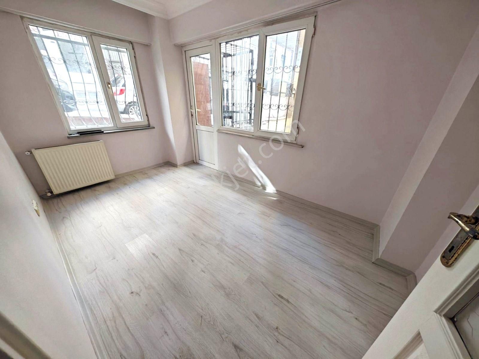 Yıldız Emlaktan Mevlana Cami Yakını Kredili Acil Satılık 2+1 Masrafsız Bahçe Kat - Görsel 4