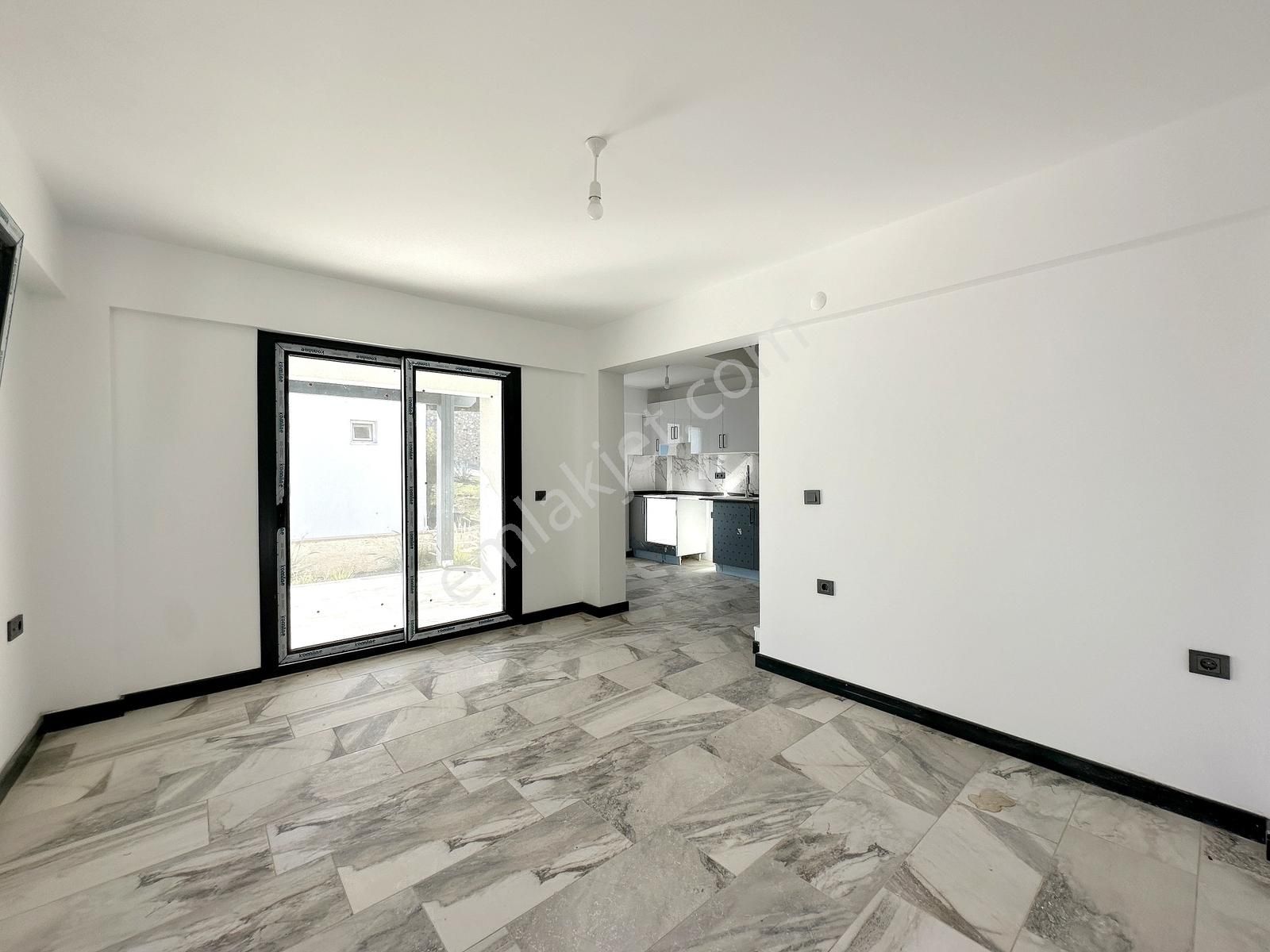 Bodrum Kumsal Plajlı Sitede Bahçeli Yeni Sıfır Modern Villa - Görsel 5