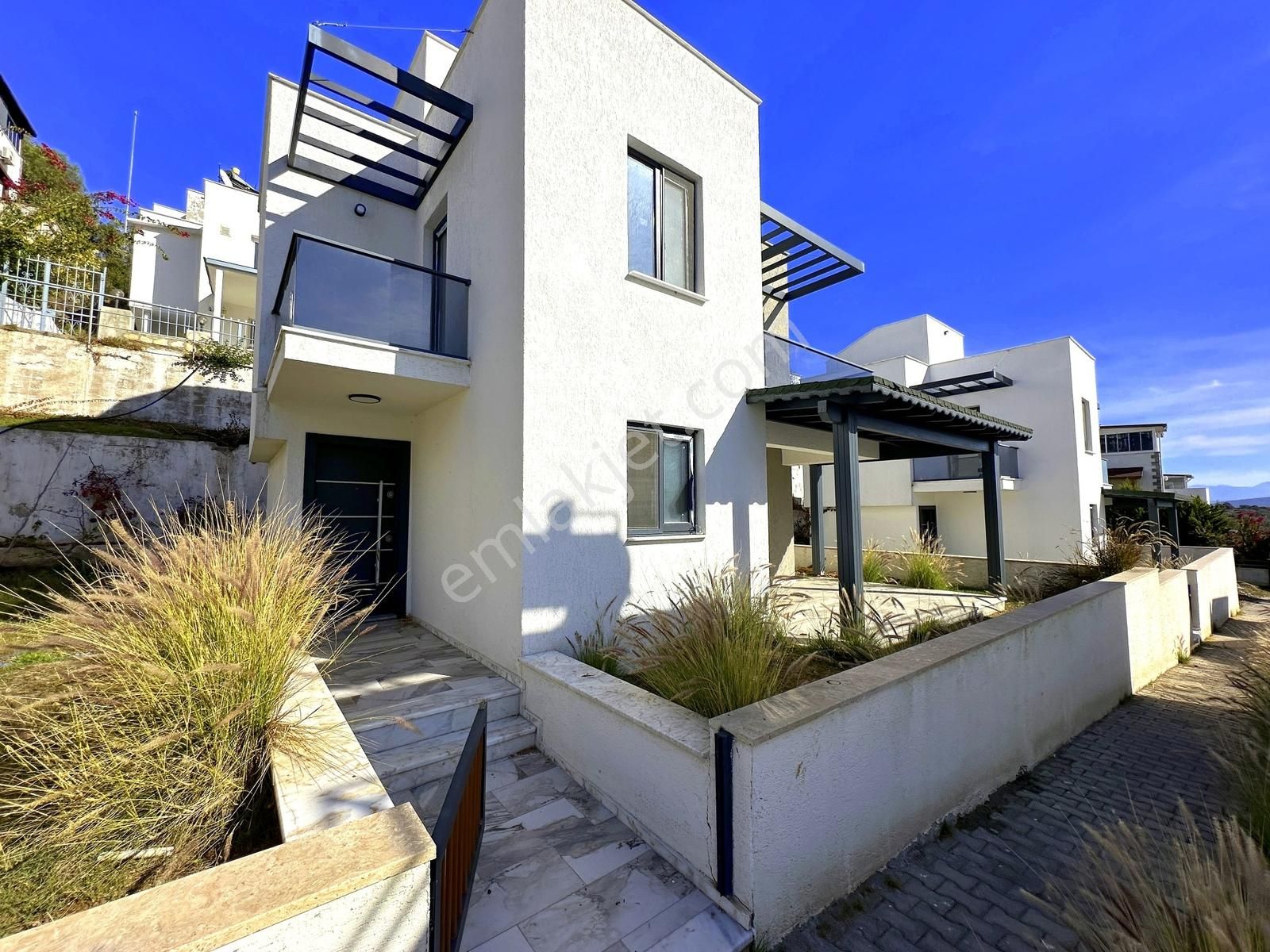 Bodrum Kumsal Plajlı Sitede Bahçeli Yeni Sıfır Modern Villa - Görsel 16