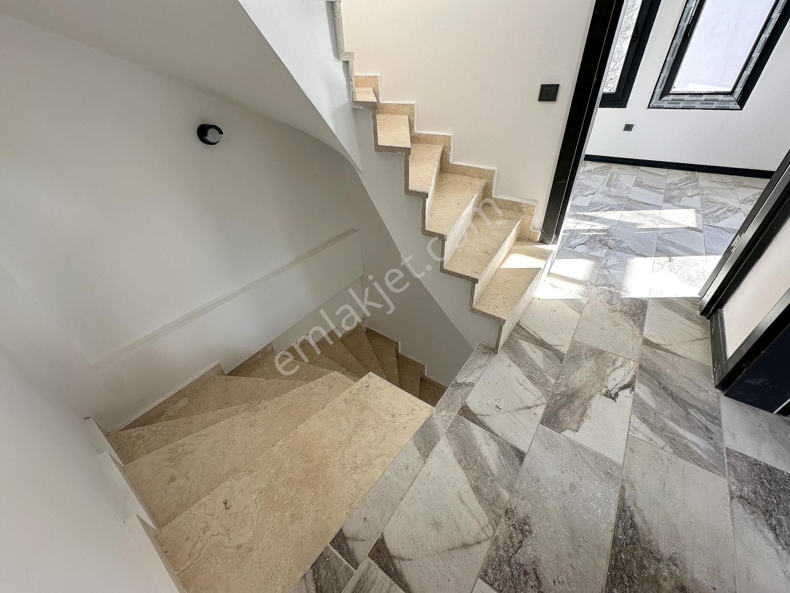 Bodrum Kumsal Plajlı Sitede Bahçeli Yeni Sıfır Modern Villa - Görsel 26