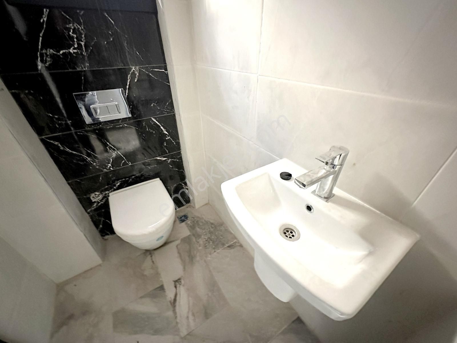 Bodrum Kumsal Plajlı Sitede Bahçeli Yeni Sıfır Modern Villa - Görsel 24