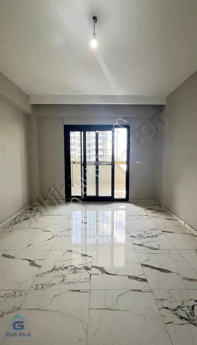 Gold City Sitesinde 170m² Ara Kat Yerden Isıtmalı Satılık Daire - Görsel 2