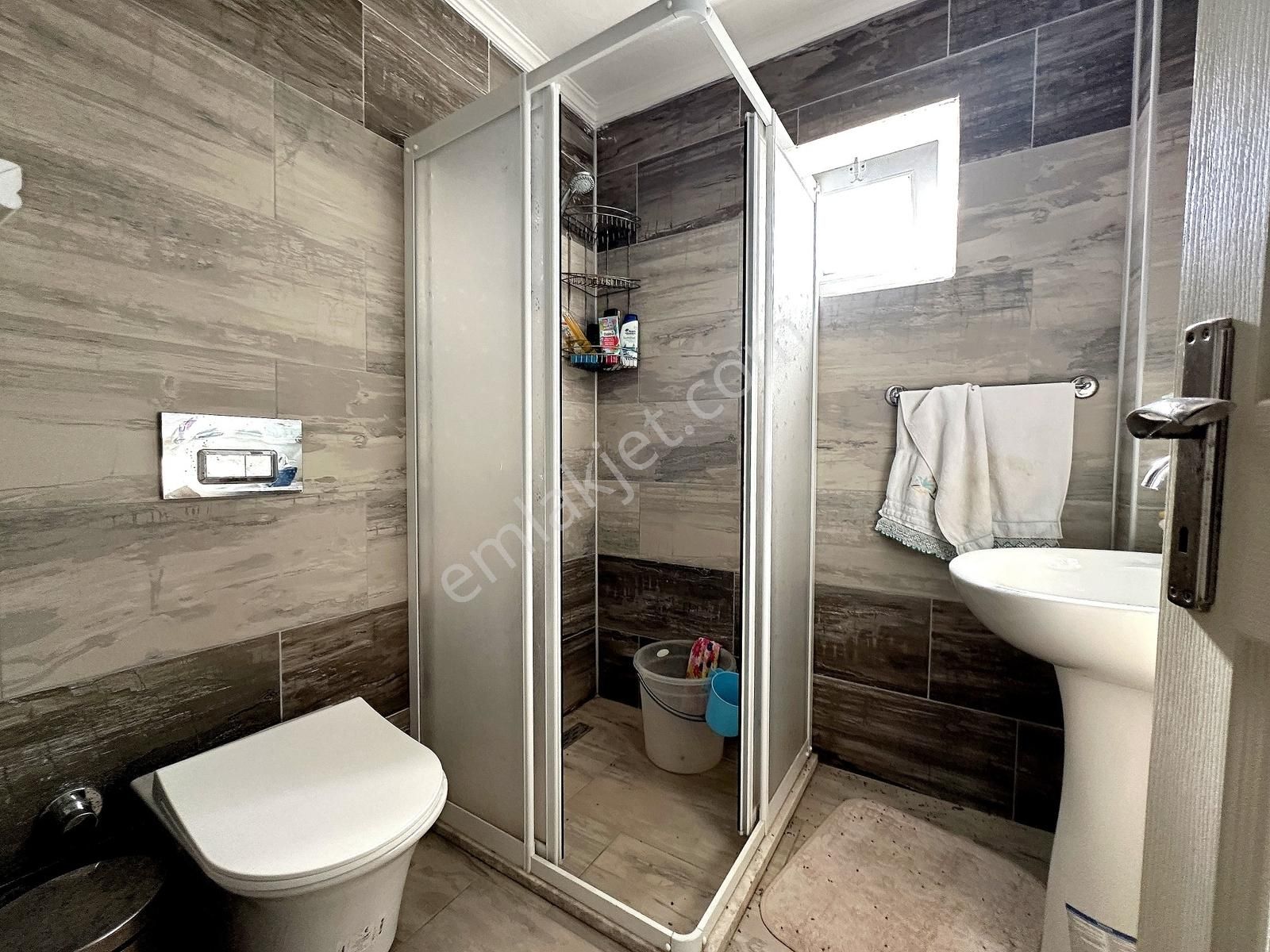 Adabükü Plajlara Yakın Sitede 3+2 Eşyalı Bahçeli Köşe Villa - Görsel 20