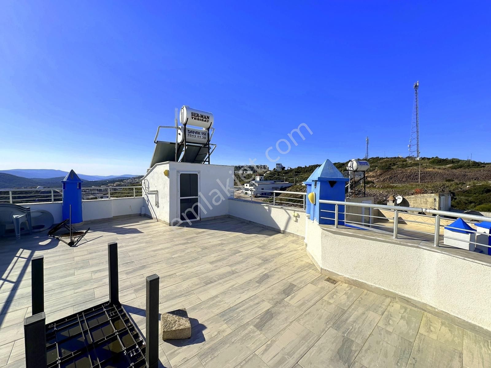 Adabükü Plajlara Yakın Sitede 3+2 Eşyalı Bahçeli Köşe Villa - Görsel 23