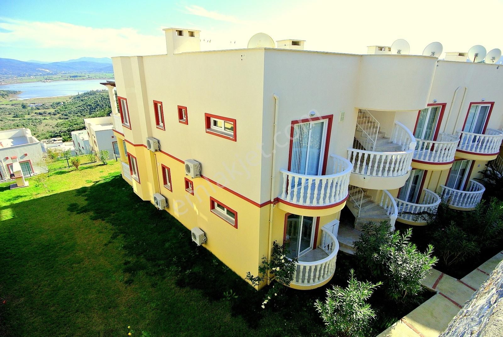 Adabükü Holiday Resort'ta Büyük Köşe Bahçeli Eşyalı Daire - Görsel 16