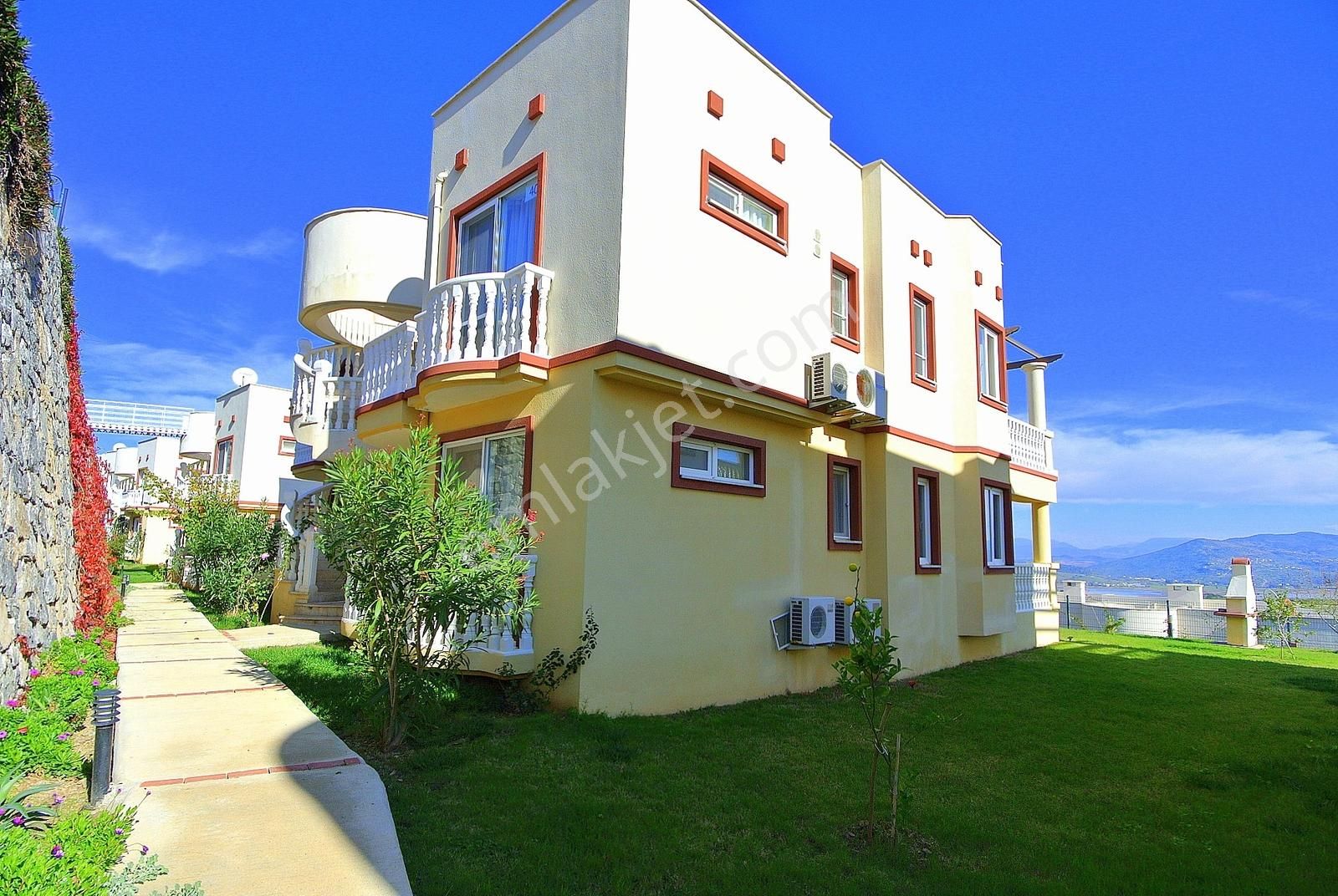 Adabükü Holiday Resort'ta Büyük Köşe Bahçeli Eşyalı Daire - Görsel 20