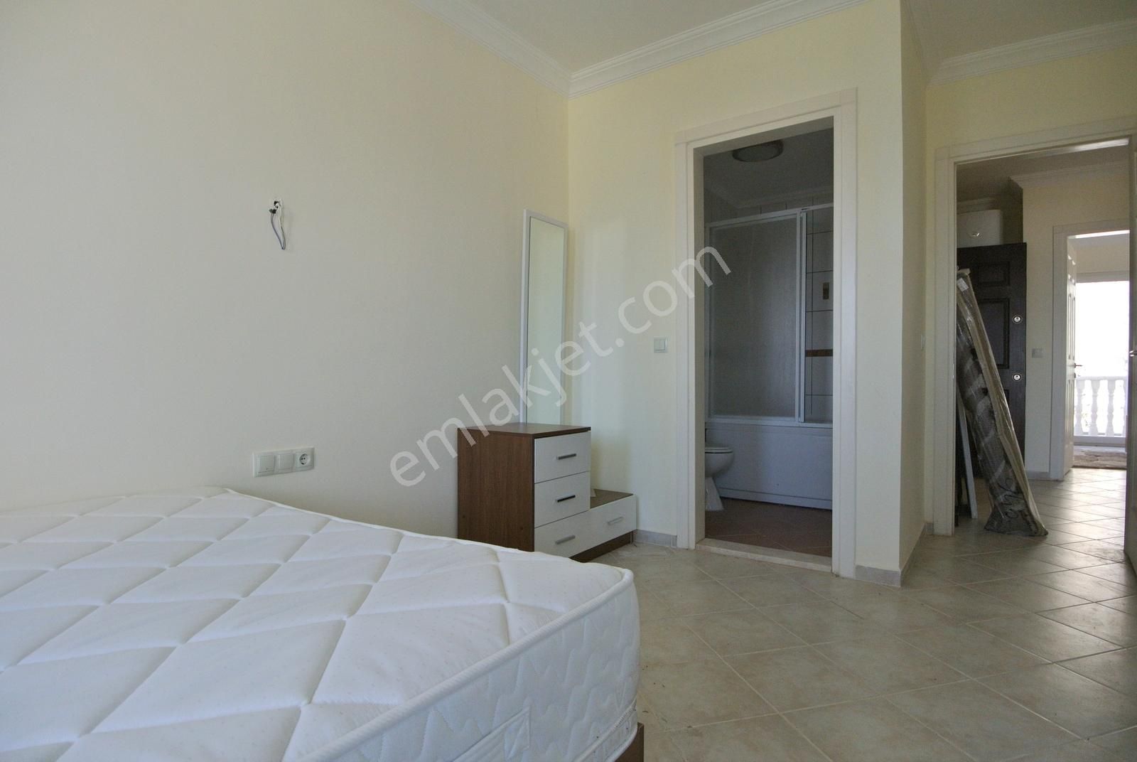 Adabükü Holiday Resort'ta Büyük Köşe Bahçeli Eşyalı Daire - Görsel 30