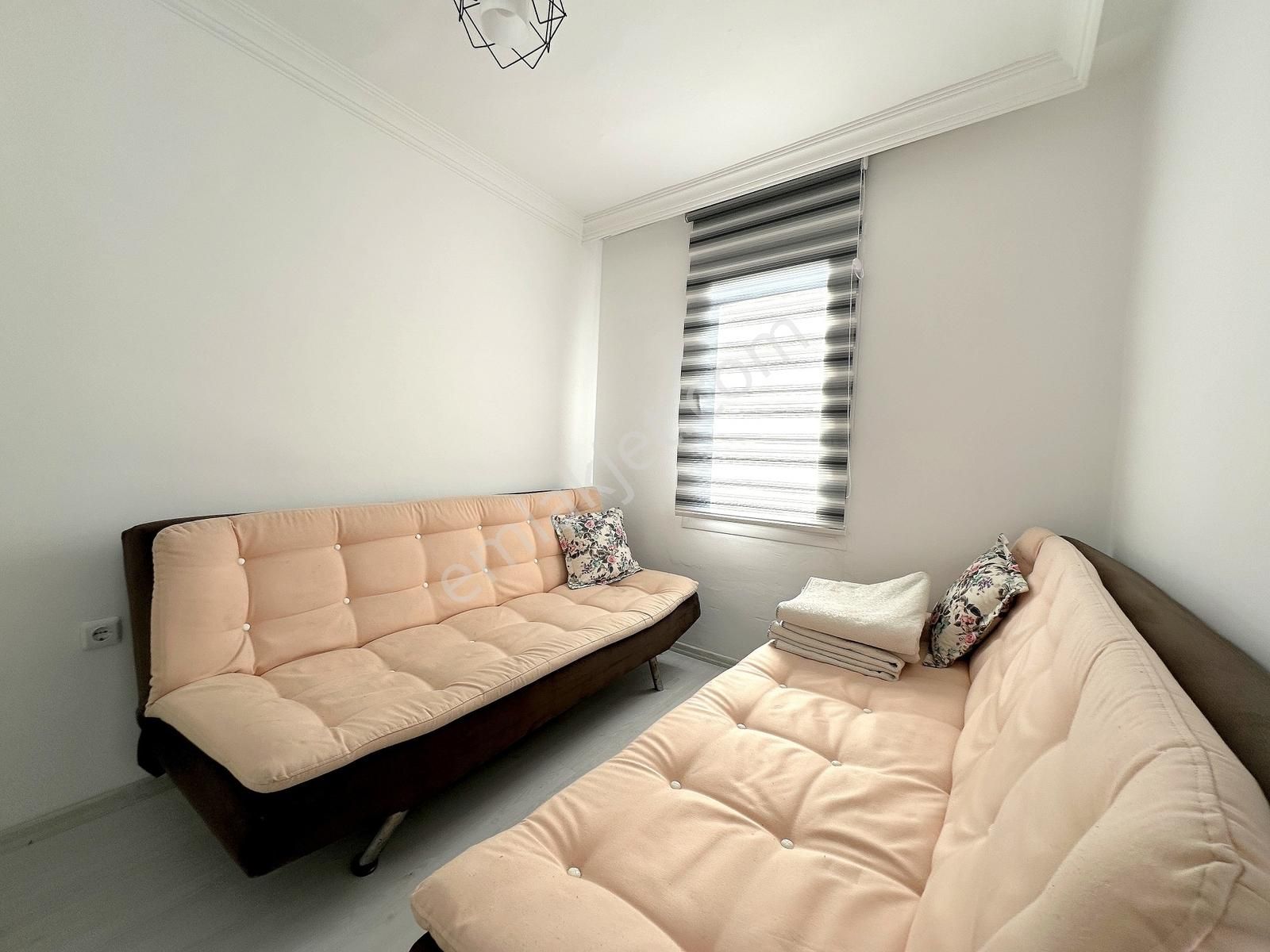 Kum Plajlı Sitede Daire Fiyatına Full Eşyalı Bakımlı Müstakil Ev - Görsel 9