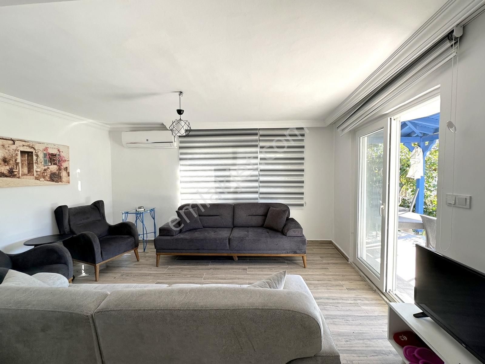 Kum Plajlı Sitede Daire Fiyatına Full Eşyalı Bakımlı Müstakil Ev - Görsel 8