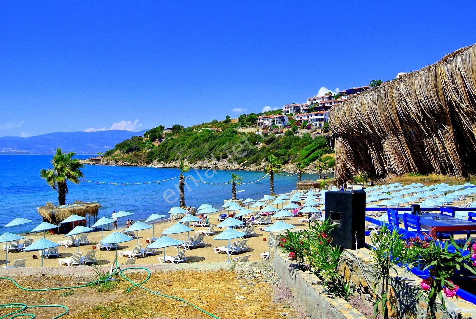 Kum Plajlı Sitede Daire Fiyatına Full Eşyalı Bakımlı Müstakil Ev - Görsel 4