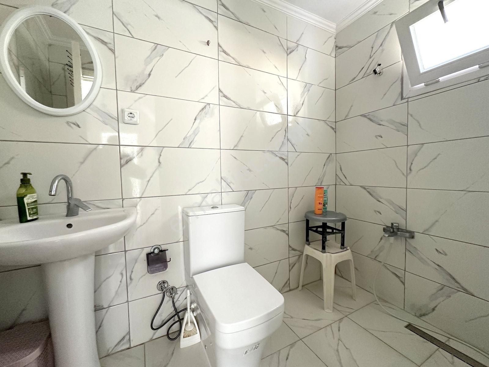 Kum Plajlı Sitede Daire Fiyatına Full Eşyalı Bakımlı Müstakil Ev - Görsel 3