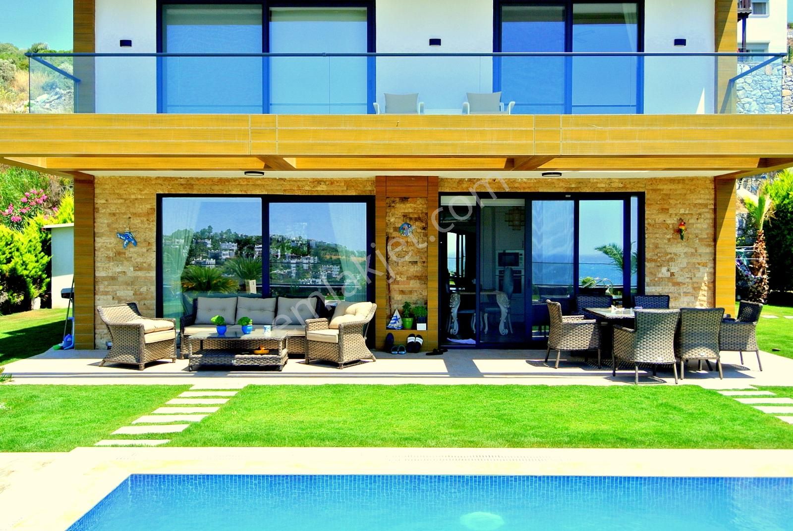 Mayakoyu Denize Sıfır Plajlı 700m2 Arsalı Havuzlu Müstakil Villa - Görsel 8