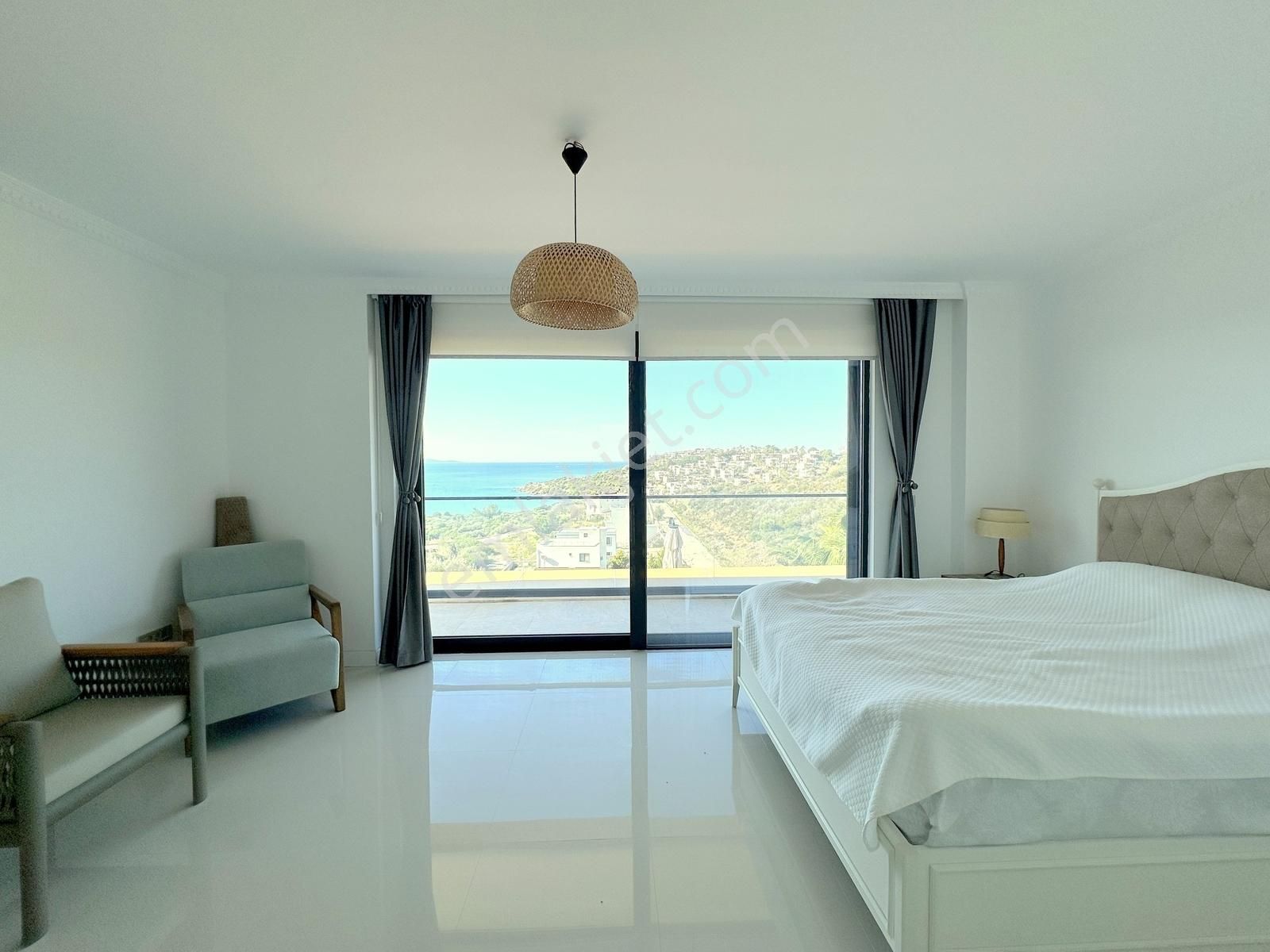 Mayakoyu Denize Sıfır Plajlı 700m2 Arsalı Havuzlu Müstakil Villa - Görsel 12