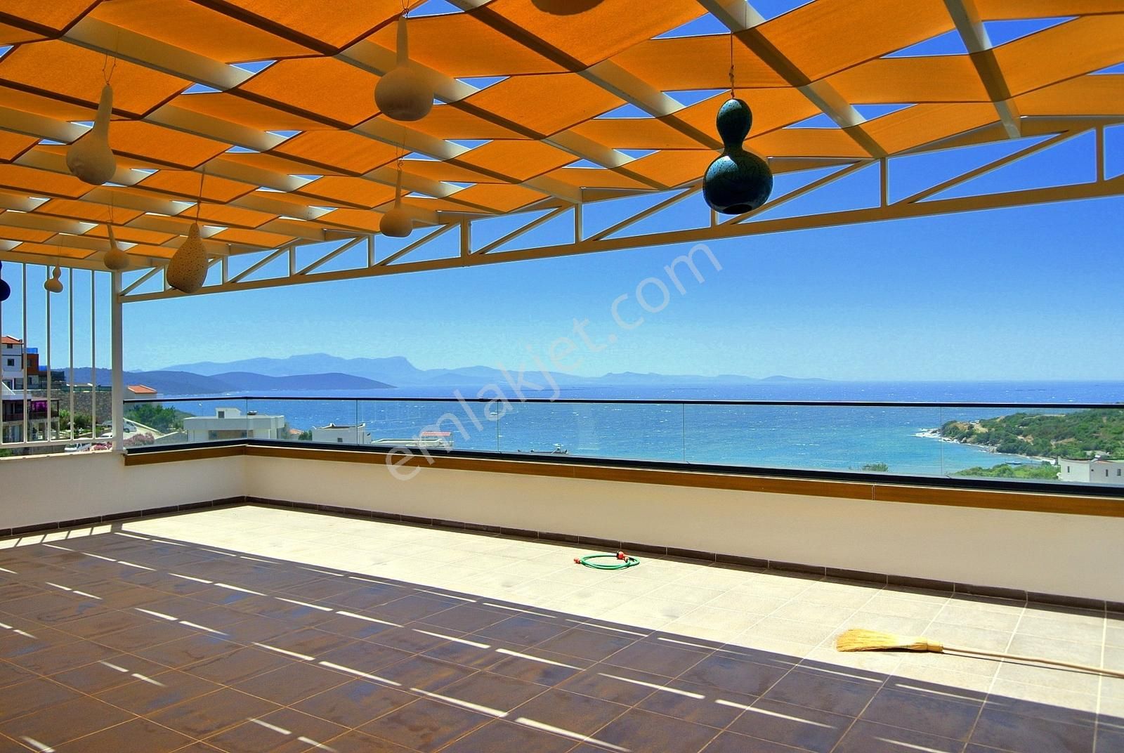 Mayakoyu Denize Sıfır Plajlı 700m2 Arsalı Havuzlu Müstakil Villa - Görsel 34