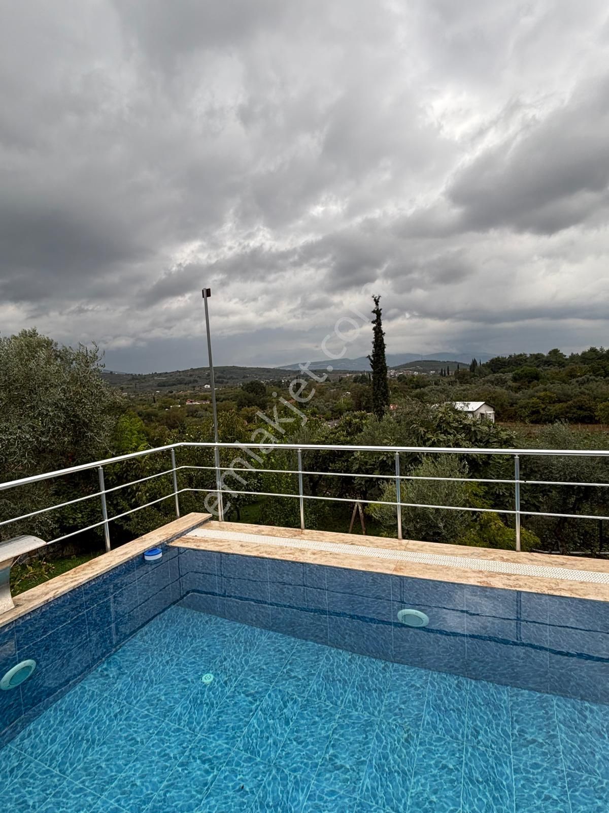 Kuşadası Kirazlı Mahallesi Satılık 4+1 Havuzlu Müstakil Taş Ev - Görsel 27