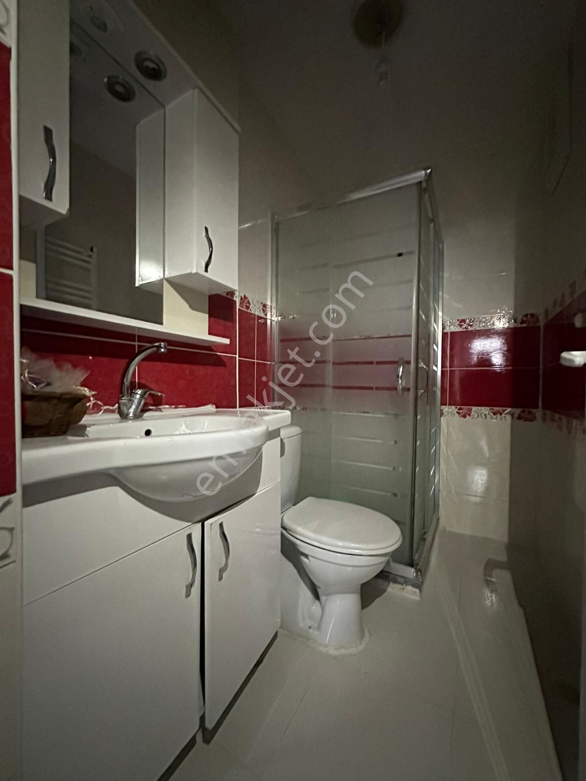 Merkezi Konumda Türk Aileye Uygun Acil Kiralık Arakat - Görsel 18