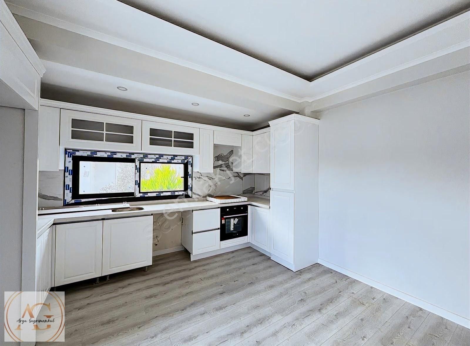 Küçükkuyu'da Bahçe Kullanımlı 2+1 Lüks Daire (denize 300m) - Görsel 8