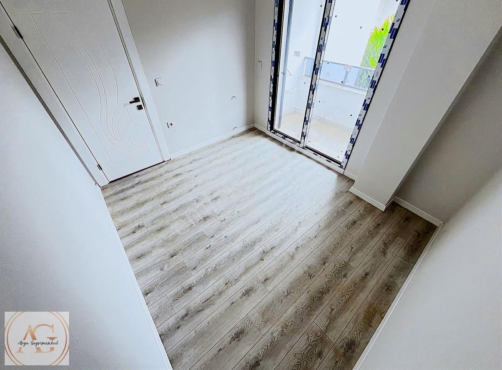 Küçükkuyu'da Bahçe Kullanımlı 2+1 Lüks Daire (denize 300m) - Görsel 6