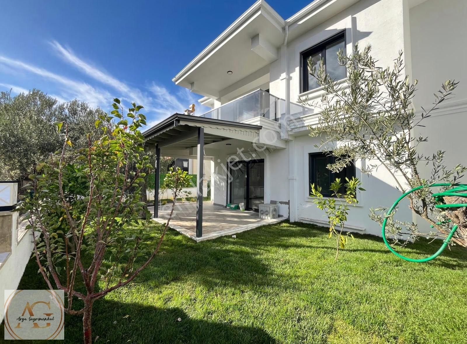 Küçükkuyu'da Bahçe Kullanımlı 2+1 Lüks Daire (denize 300m) - Görsel 18
