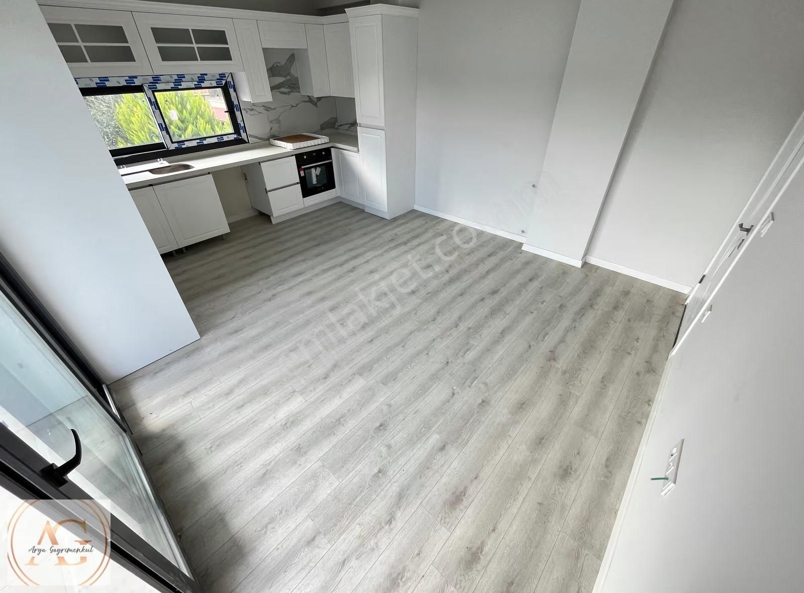 Küçükkuyu'da Bahçe Kullanımlı 2+1 Lüks Daire (denize 300m) - Görsel 27