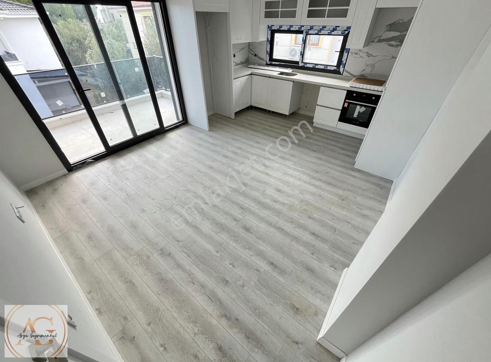 Küçükkuyu'da Bahçe Kullanımlı 2+1 Lüks Daire (denize 300m) - Görsel 31