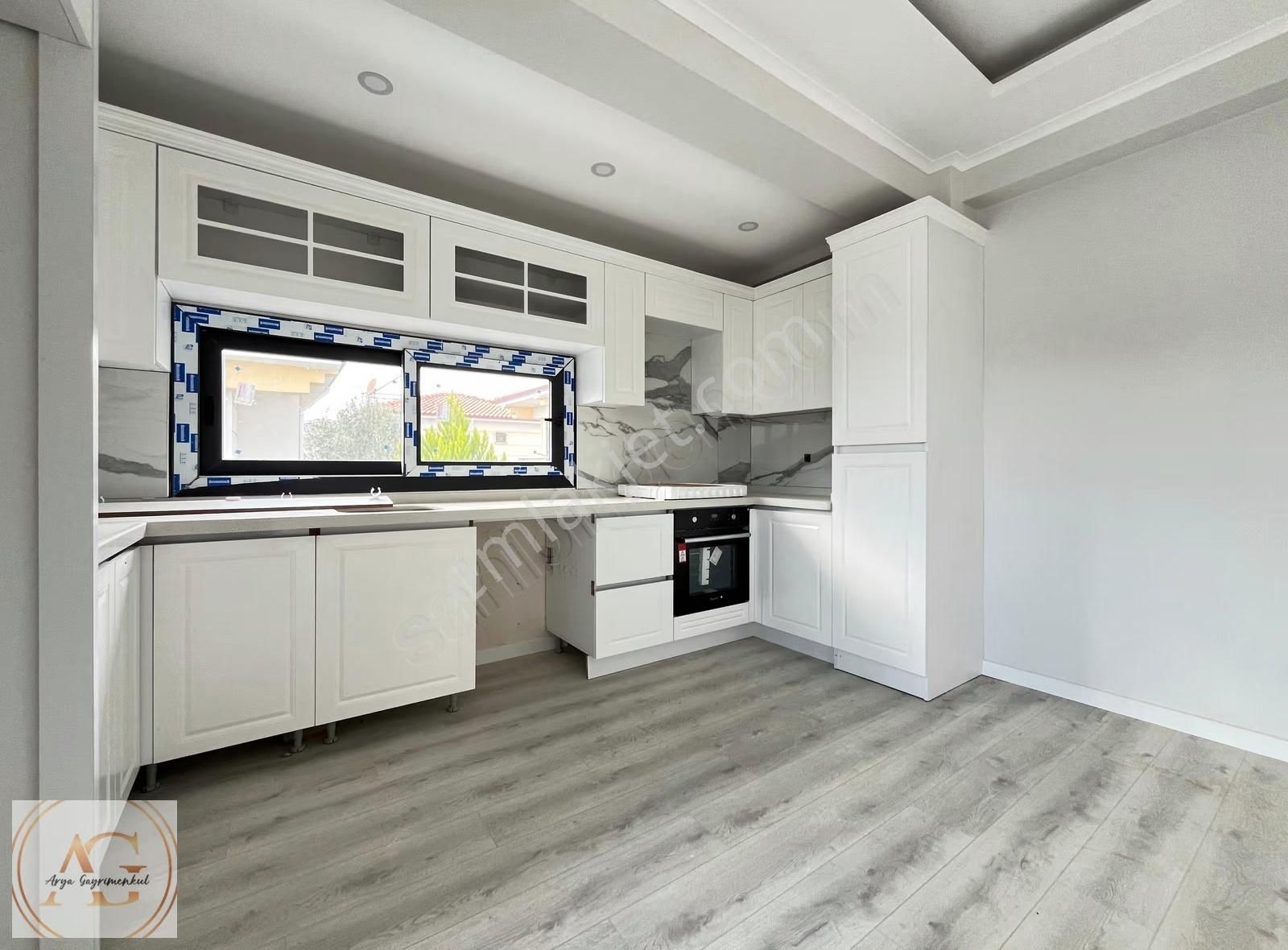 Küçükkuyu'da Bahçe Kullanımlı 2+1 Lüks Daire (denize 300m) - Görsel 29