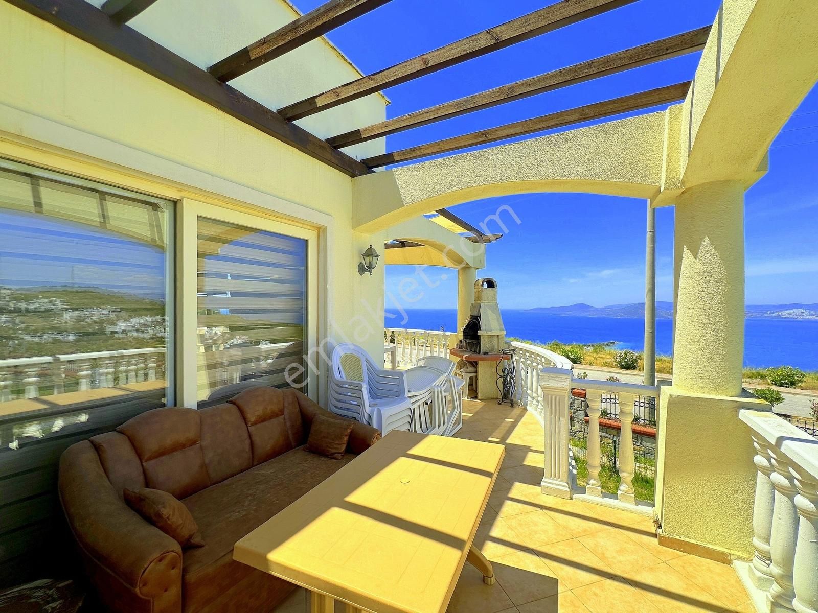 Adabükü Plajlı En Ön 180° Leb-i Derya Manzaralı Eşyalı Rezidans - Görsel 9