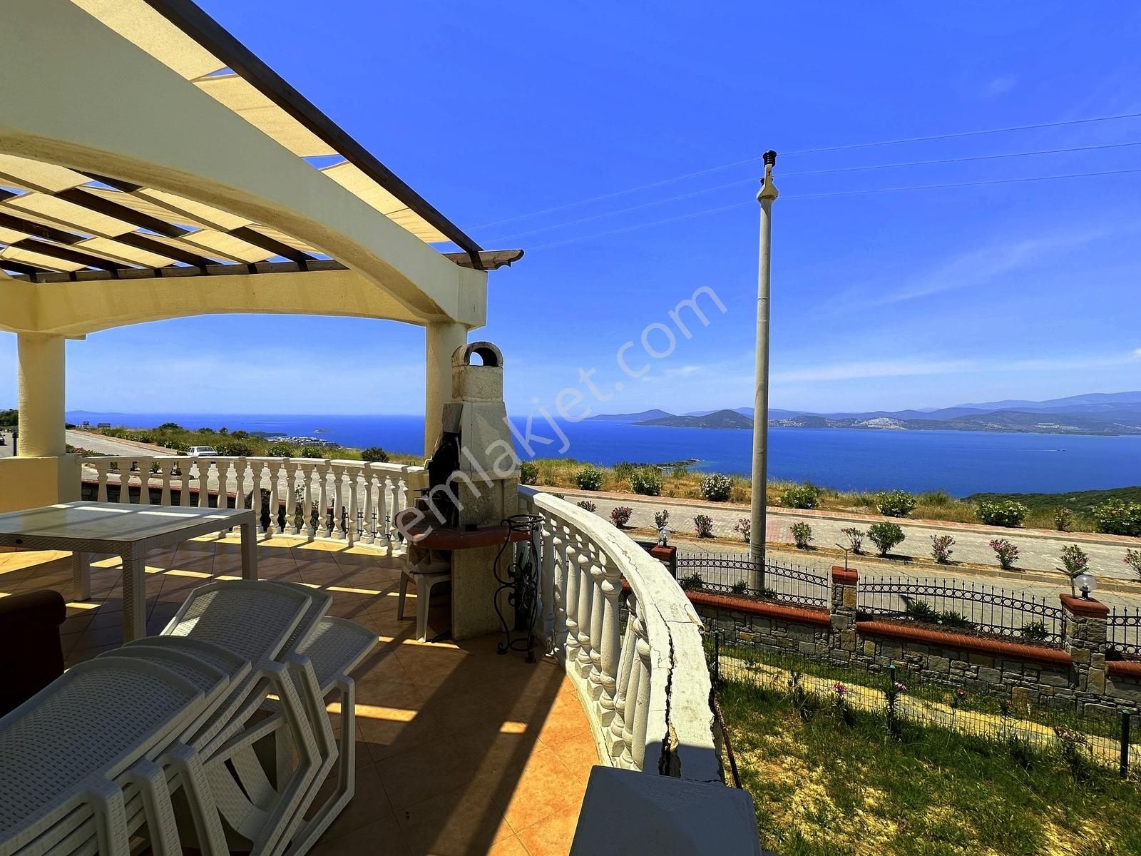 Adabükü Plajlı En Ön 180° Leb-i Derya Manzaralı Eşyalı Rezidans - Görsel 7