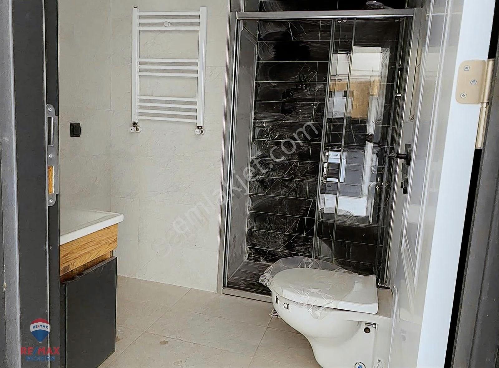 Atakum Körfez Mahallesinde Prestijli Sitede Satılık 1+1 Daire - Görsel 33