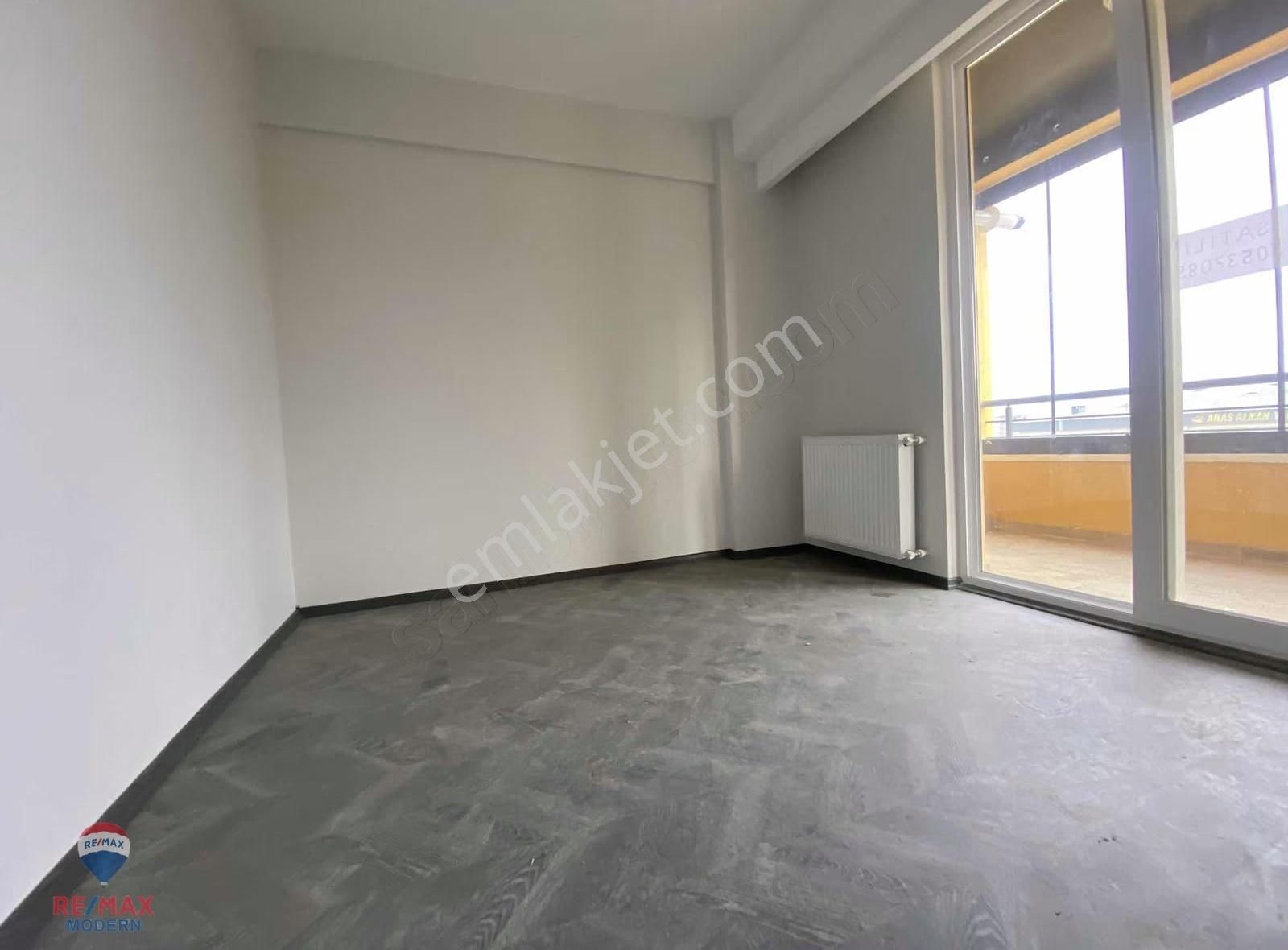 Atakum Körfez Mahallesinde Prestijli Sitede Satılık 1+1 Daire - Görsel 17