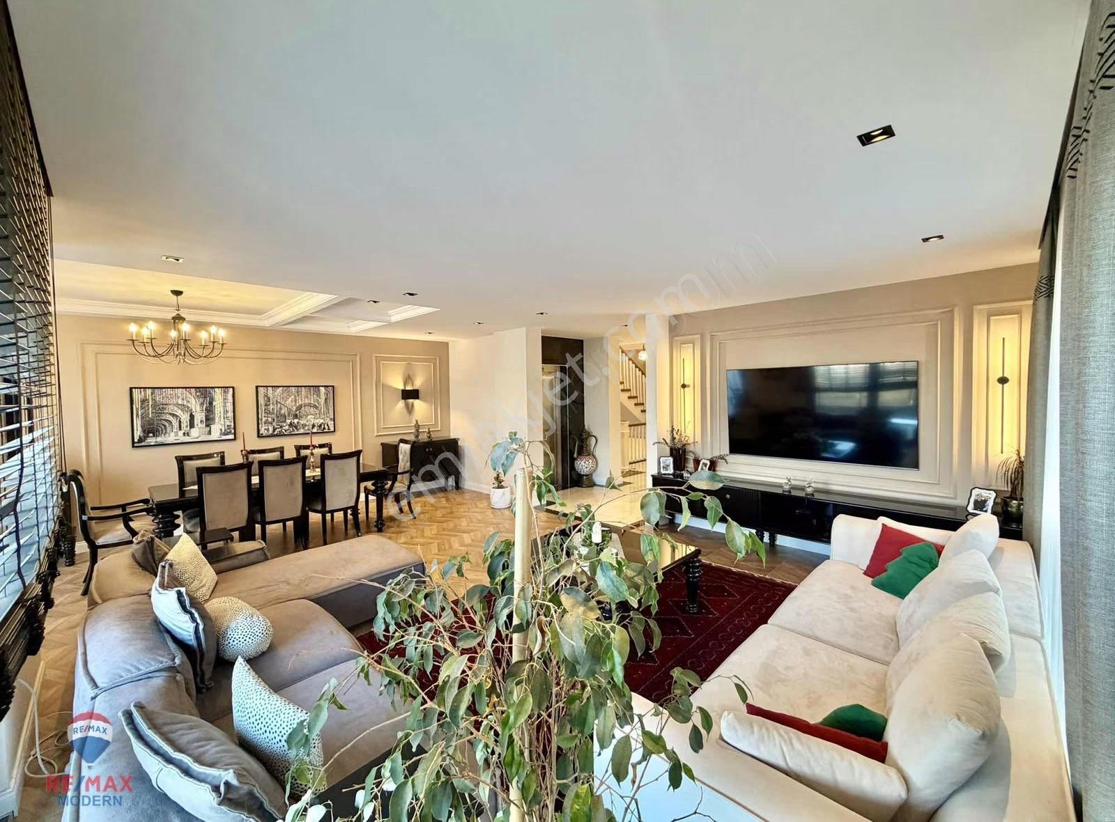 Site İçerisinde | Asansörlü | Ultra Lüks 450 M2 Villa - Görsel 32
