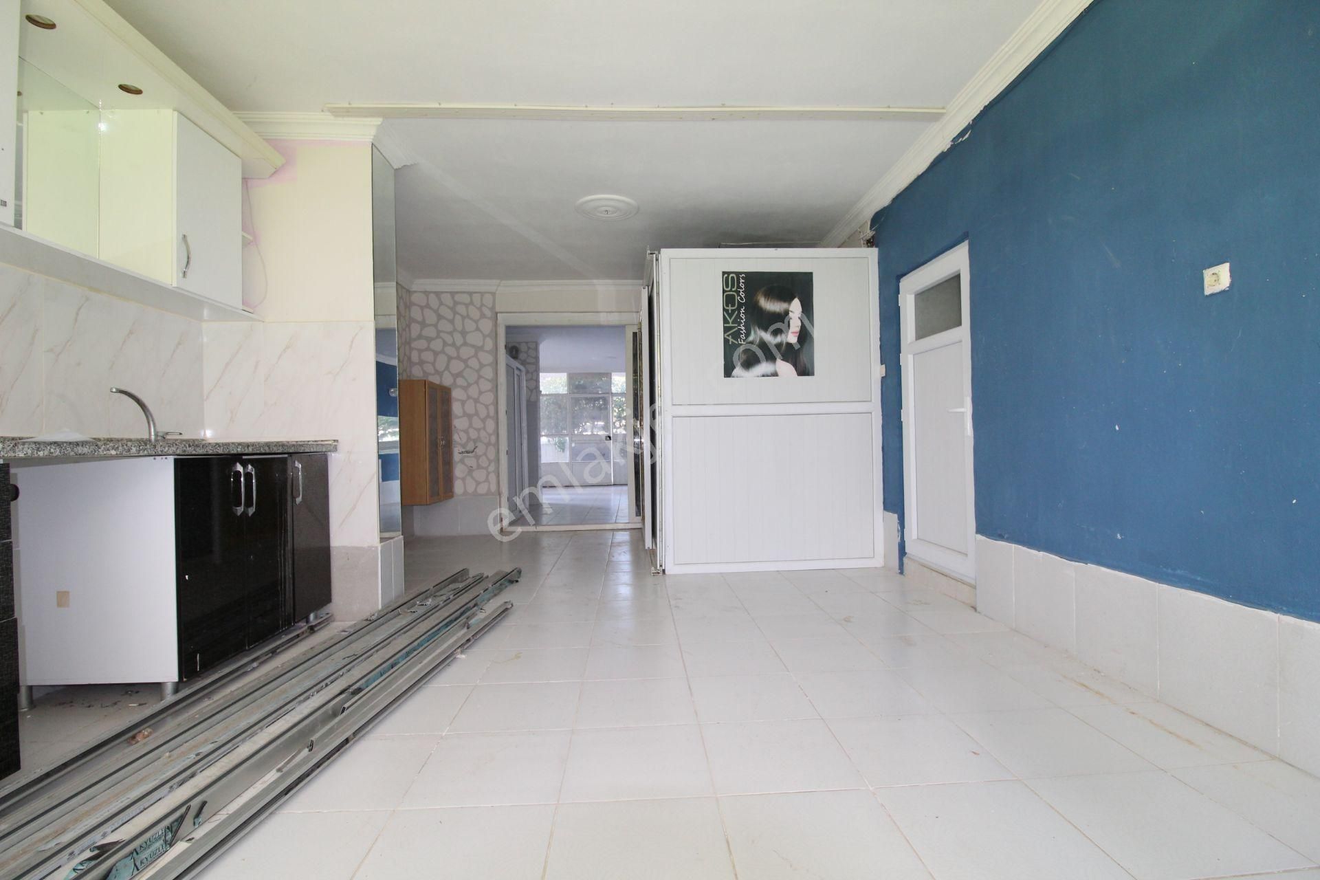 Aslan'dan Davultepe Postane Civ. Geniş Metrajlı Satılık Dükkan - Görsel 5