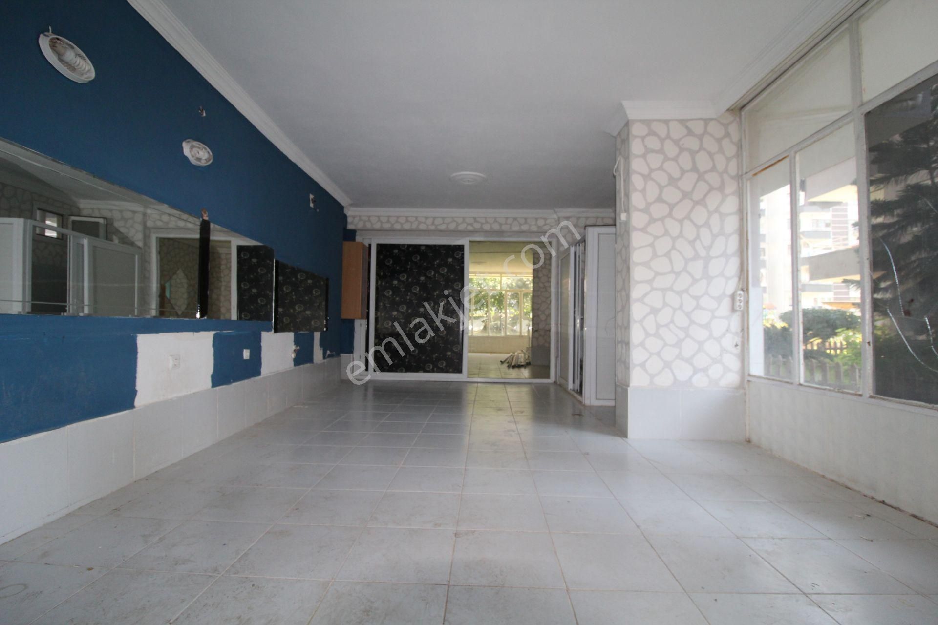 Aslan'dan Davultepe Postane Civ. Geniş Metrajlı Satılık Dükkan