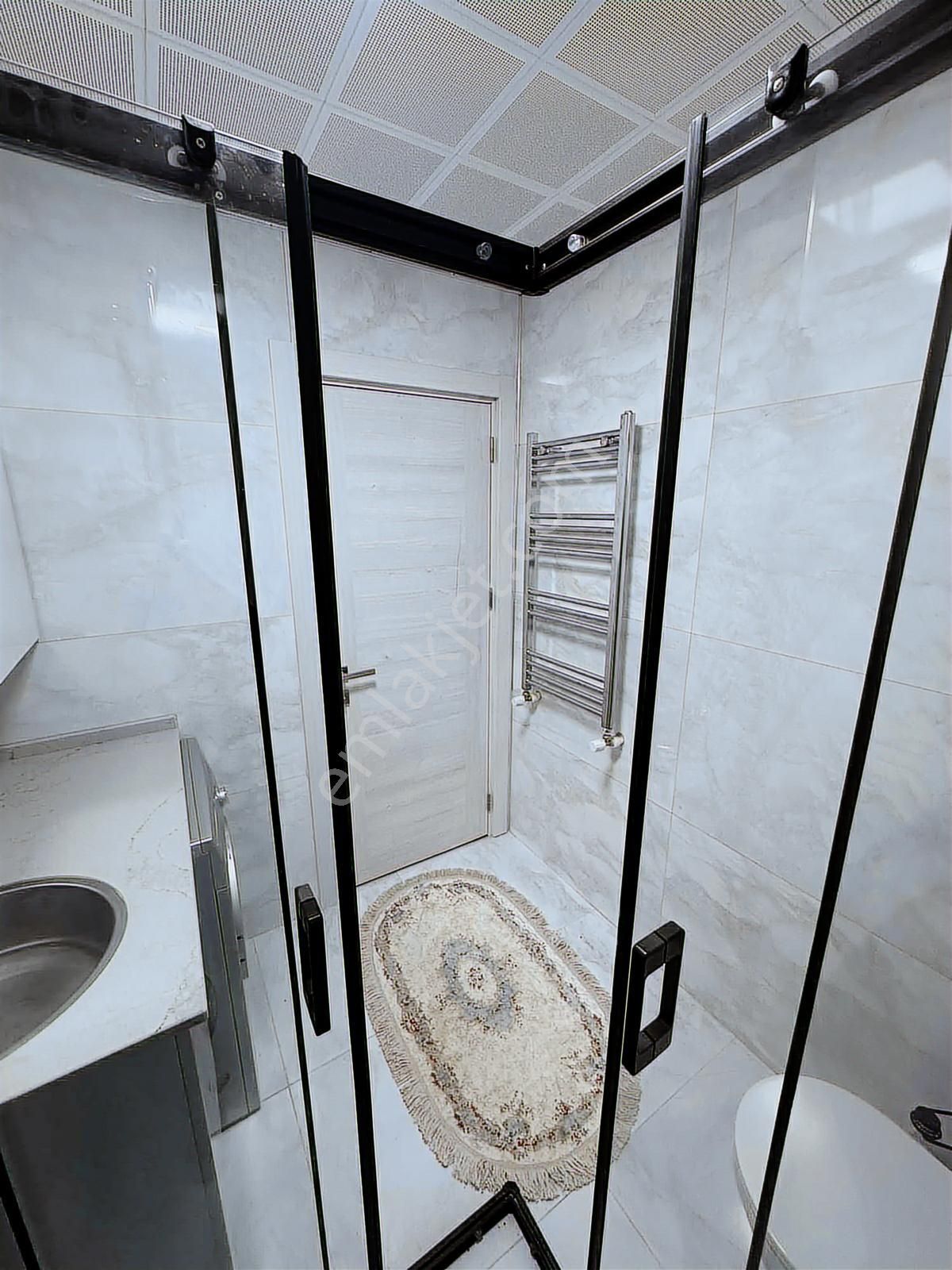 Bergama Zafer Mah. Kiralık 1+1 Eşyalı Sıfır Daıre - Görsel 8