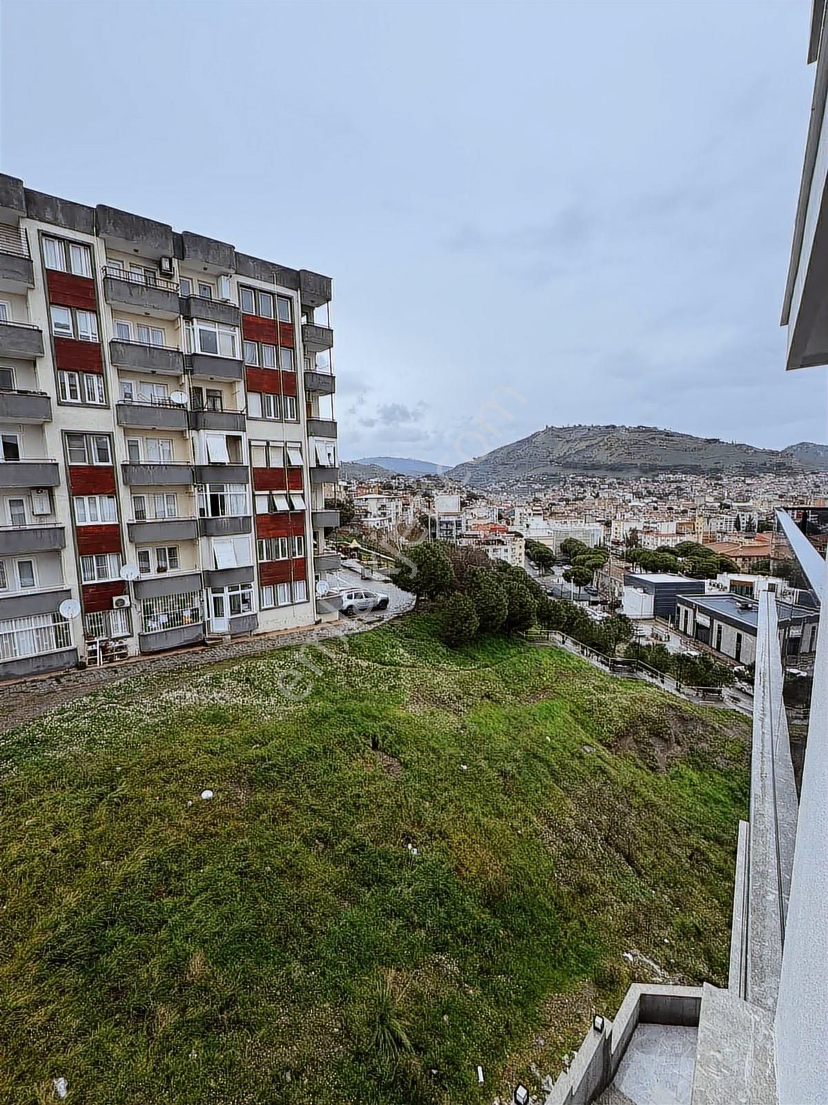 Bergama Zafer Mah. Kiralık 1+1 Eşyalı Sıfır Daıre - Görsel 7