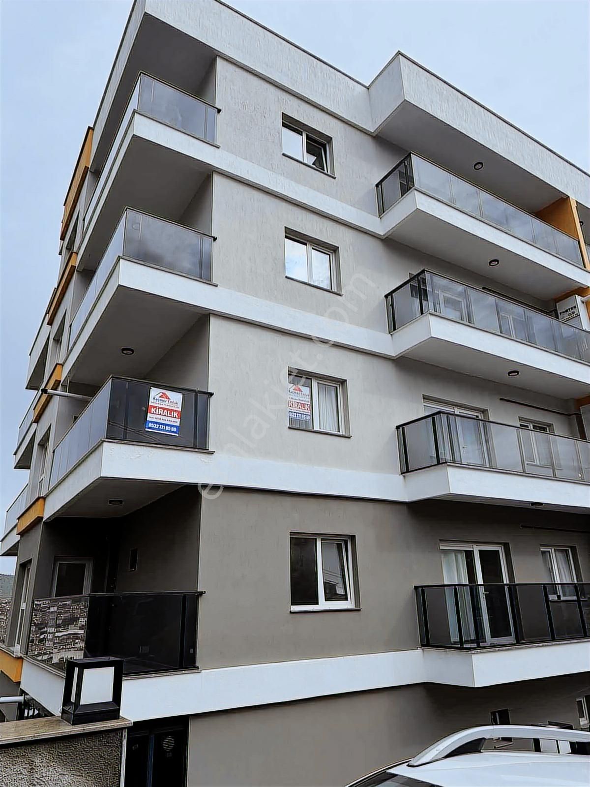 Bergama Zafer Mah. Kiralık 1+1 Eşyalı Sıfır Daıre