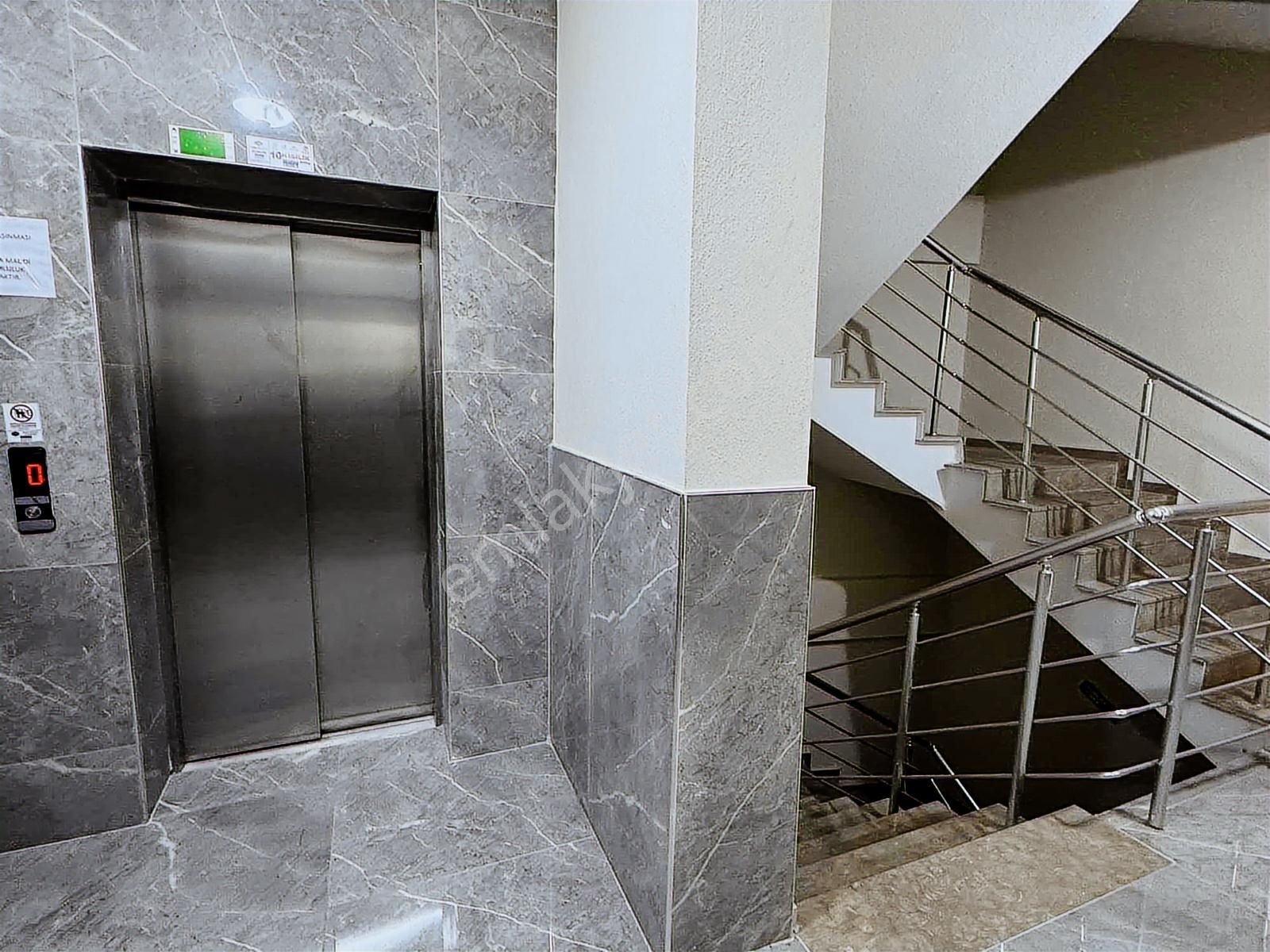 Bergama Zafer Mah. Kiralık 1+1 Eşyalı Sıfır Daıre - Görsel 5