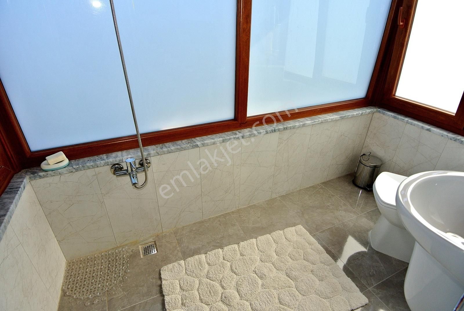 Turkuaz Kum Plajlı Sitede Yeni Bina Full Eşyalı Müstakil Villa - Görsel 30