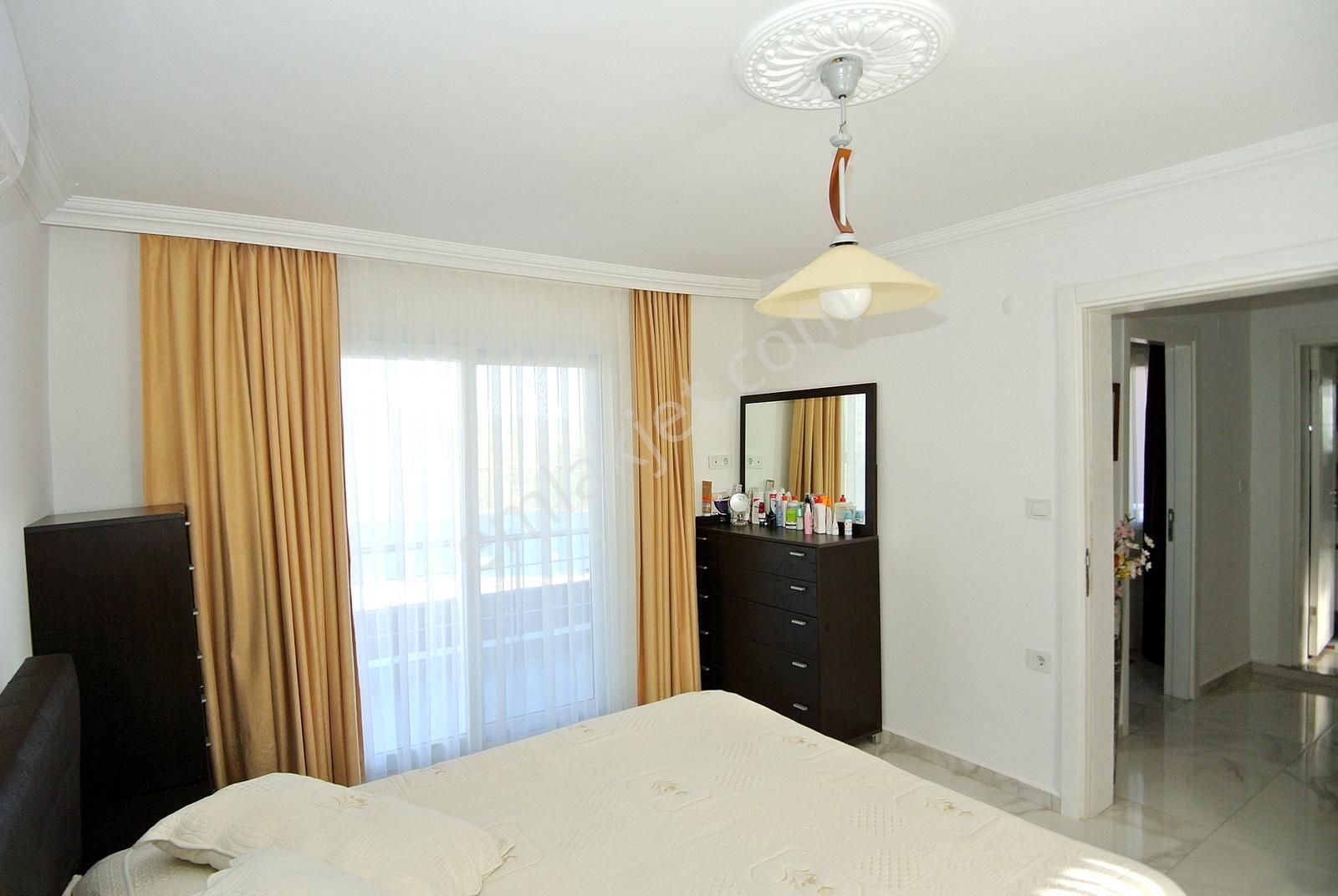 Turkuaz Kum Plajlı Sitede Yeni Bina Full Eşyalı Müstakil Villa - Görsel 35