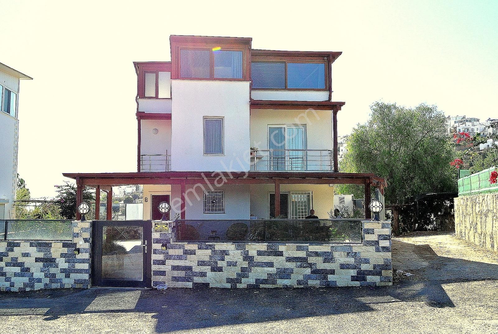 Turkuaz Kum Plajlı Sitede Yeni Bina Full Eşyalı Müstakil Villa - Görsel 2
