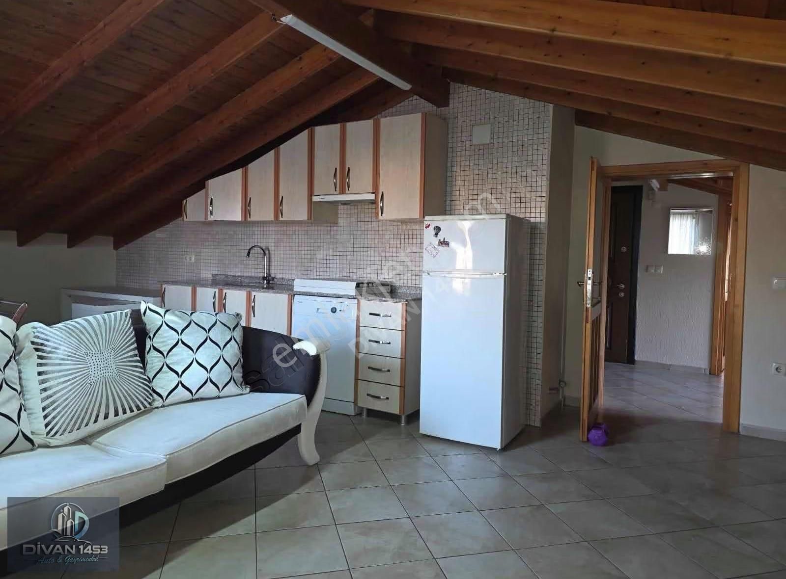 Urla Merkezde Geniş Çatı Katı - Görsel 18