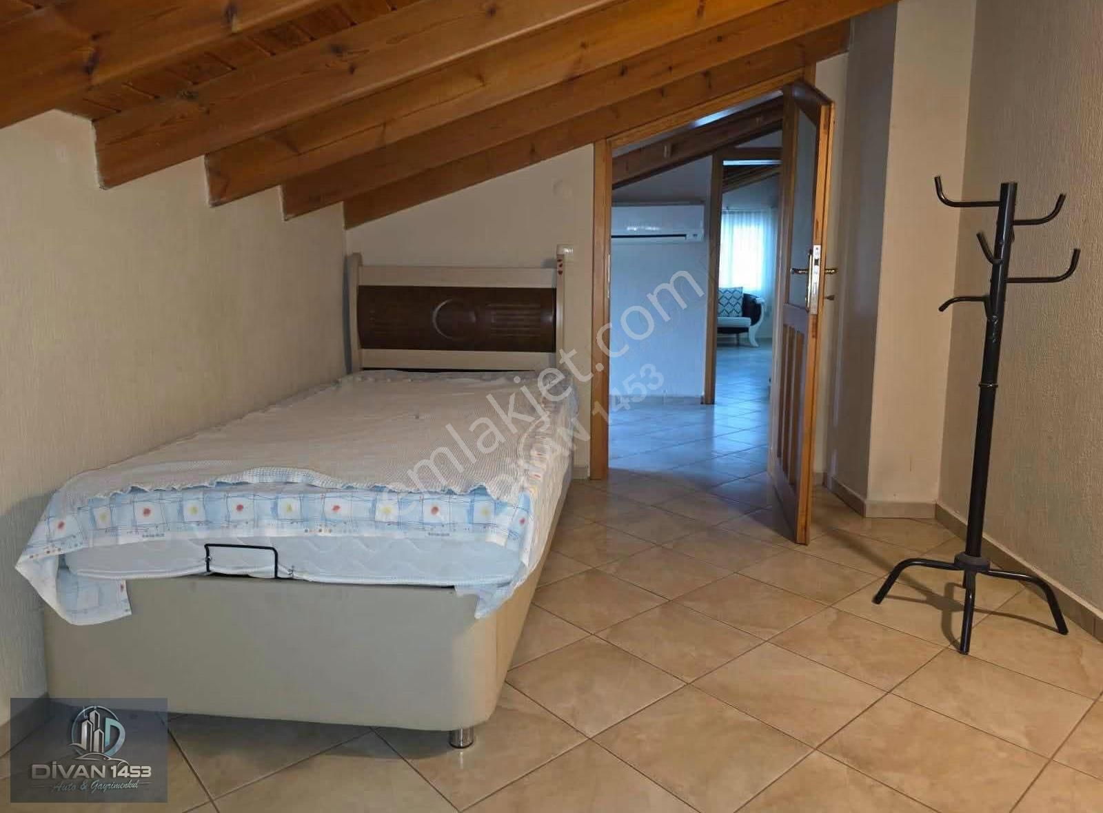 Urla Merkezde Geniş Çatı Katı - Görsel 11