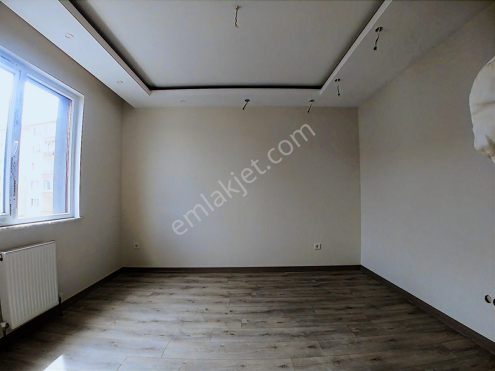 Elalmış Cad. Yakını-balkonlu-k.otoparklı-büyük Daire - Görsel 19