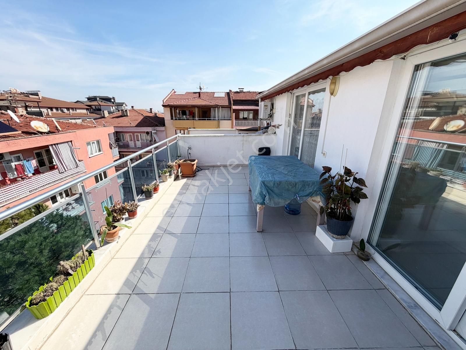 Atalar'da Önü Açık 3+2 Dubleks Teraslı Asansörlü Merkezi Konumda - Görsel 16